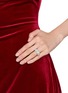 模特儿示范图 - 点击放大 - NANA JACQUELINE - Cushion Cut Diamond Ring