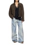 模特儿示范图 - 点击放大 - ERMANNO SCERVINO - Embroidered Cut Out Baggy Light Wash Jeans