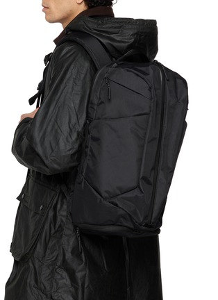 模特儿示范图 - 点击放大 - AER - Duffel Pack 3 X-Pac Bag