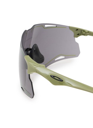 细节 - 点击放大 - OAKLEY - Cybr Lightning Prizm™ Sunglasses