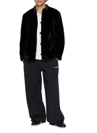 模特儿示范图 - 点击放大 - KRUF - Mandarin Collar Fur Coat