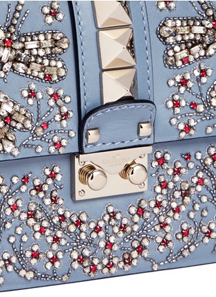 细节 - 点击放大 - VALENTINO GARAVANI - 'Rockstud Lock' small crystal embellished leather chain bag