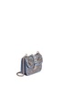模特示范图 - 点击放大 - VALENTINO GARAVANI - 'Rockstud Lock' small crystal embellished leather chain bag
