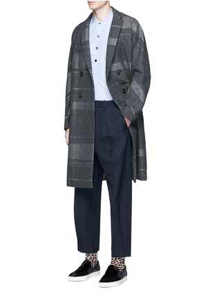 模特儿示范图 - 点击放大 - KOLOR - 条纹提花混羊毛大衣