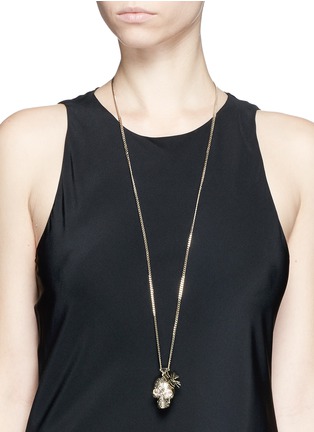 模特示范图 - 点击放大 - ALEXANDER MCQUEEN - 立体蝴蝶骷髅头项链