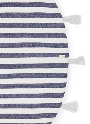 细节 - 点击放大 - BAND OF MARTIANS - 吊穗流苏装饰条纹纯棉圆形针织毯