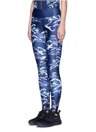 正面 - 点击放大 - WE ARE HANDSOME - 海浪印花网眼拼接运动紧身裤