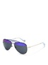 模特儿示范图 - 点击放大 - HAZE COLLECTION - 'Raze' coated metal aviator sunglasses