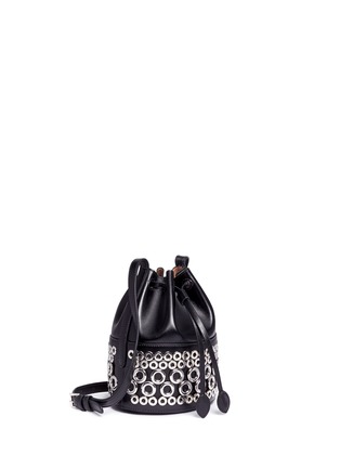 模特儿示范图 - 点击放大 - ALAÏA - 大小孔钉装饰真皮水桶包