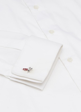 模特儿示范图 - 点击放大 - BABETTE WASSERMAN - 火箭造型袖扣