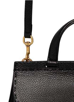  - GUCCI - GG锁扣纹理牛皮手提包