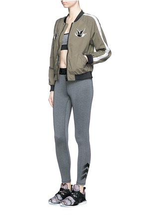 模特示范图 - 点击放大 - THE UPSIDE - Guru弹力运动裤