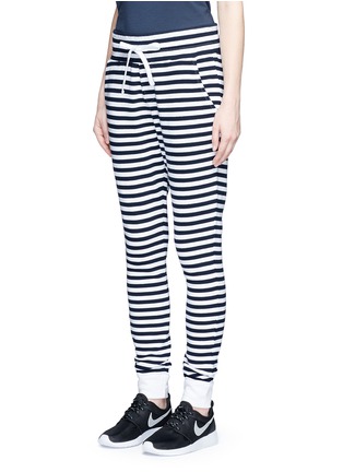 正面 - 点击放大 - THE UPSIDE - The Como条纹运动裤