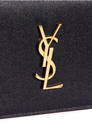 细节 - 点击放大 - SAINT LAURENT - MONOGRAMME粒面皮翻盖手拿包