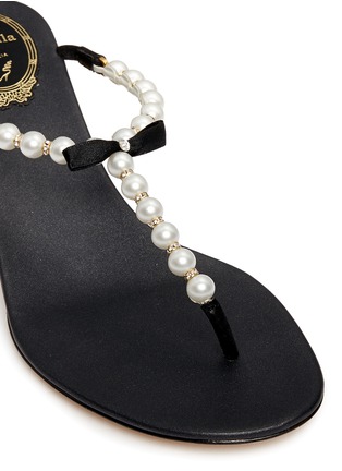 细节 - 点击放大 - RENÉ CAOVILLA - 人造珍珠装饰夹脚凉鞋