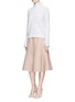 模特示范图 - 点击放大 - VALENTINO GARAVANI - 单色羊毛混丝绉绸半身裙