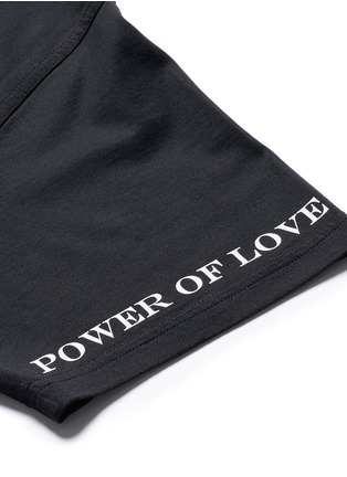 细节 - 点击放大 - GIVENCHY - 花圈数字图案纯棉T恤