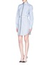 模特示范图 - 点击放大 - VICTORIA BECKHAM - Stripe cotton shirt dress