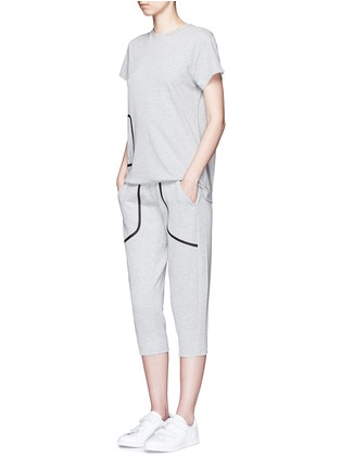 模特示范图 - 点击放大 - LNDR - Pluto八分运动裤