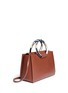 模特示范图 - 点击放大 - THE ROW - Classic' braided ring handle leather box bag