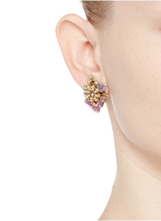 模特示范图 - 点击放大 - MIRIAM HASKELL - 玻璃珍珠仿水晶花卉耳环