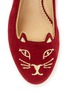 细节 - 点击放大 - CHARLOTTE OLYMPIA - KITTY 35猫脸刺绣方跟鞋