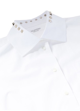 细节 - 点击放大 - VALENTINO GARAVANI - 铆钉装饰纯棉府绸衬衫