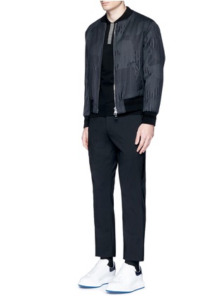 模特儿示范图 - 点击放大 - ALEXANDER MCQUEEN - 骷髅及金属钉饰纯棉polo衫