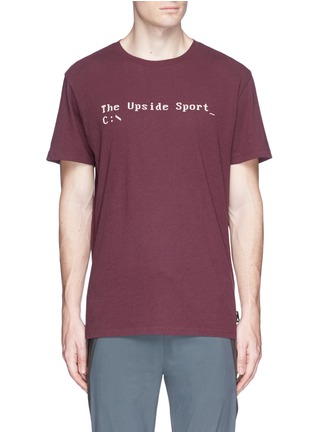 首图 - 点击放大 - THE UPSIDE - Pixel英文字拼贴棉混亚麻T恤