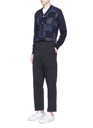 模特儿示范图 - 点击放大 - ACNE STUDIOS - Albert皱感纯棉休闲长裤