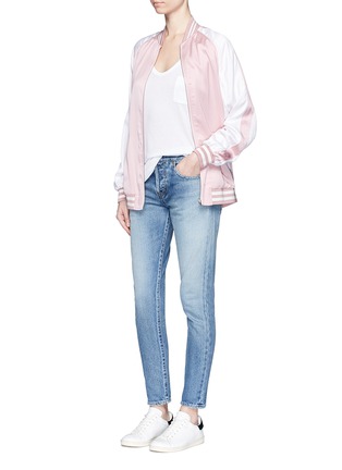 模特儿示范图 - 点击放大 - SAINT LAURENT - 水洗磨破牛仔裤