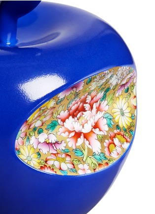 细节 –点击放大 - LI LIHONG - 限量版陶瓷苹果摆件