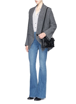 模特示范图 - 点击放大 - FRAME - LE FLARE DE FRANCOISE高腰喇叭牛仔裤