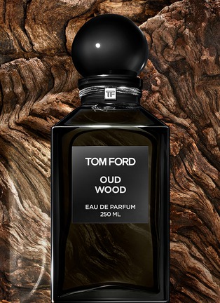 Detail View - 点击放大 - TOM FORD - Oud Wood Eau de Parfum