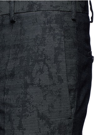 细节 - 点击放大 - NEIL BARRETT - 抽象迷彩图案初剪羊毛长裤