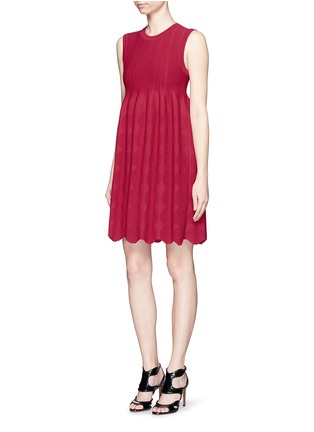 模特示范图 - 点击放大 - ALAÏA - 圆点花纹褶裥弹力连衣裙