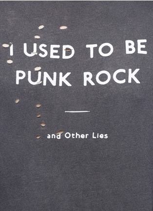 细节 - 点击放大 - R13 - 英文字印花棉混羊绒T恤