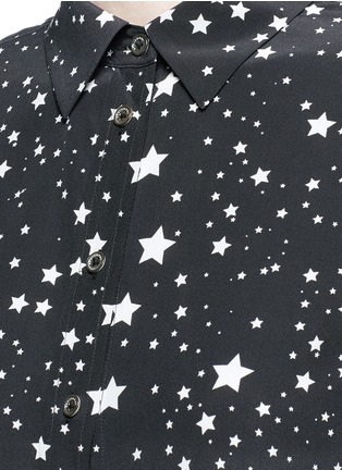 细节 - 点击放大 - EQUIPMENT - x Kate Moss SLIM SIGNATURE星形印花真丝衬衫