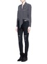 模特儿示范图 - 点击放大 - EQUIPMENT - x Kate Moss SLIM SIGNATURE扭结装饰星形印花真丝衬衫