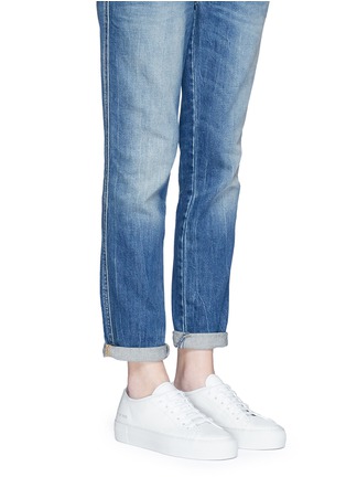 模特儿示范图 - 点击放大 - COMMON PROJECTS - TOURNAMENT 低帮系带运动鞋