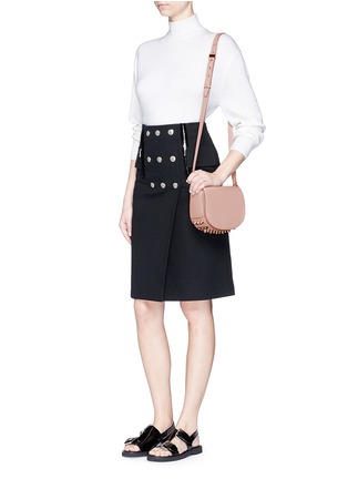 模特儿示范图 - 点击放大 - ALEXANDERWANG - Lia迷你马鞍形牛皮斜挎包