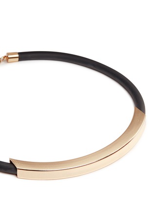 细节 - 点击放大 - KENNETH JAY LANE - 金属装饰拼接橡胶项圈