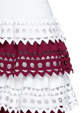 细节 - 点击放大 - ALAÏA - Vienne镂空几何图案层叠裙摆连衣裙