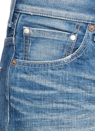 细节 - 点击放大 - TU ES MON TRÉSOR - Boyfriend款蝴蝶结饰牛仔裤