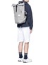 模特儿示范图 - 点击放大 - NANAMICA - 'Cycling Pack' PARA cloth backpack