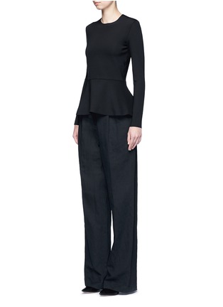 模特儿示范图 - 点击放大 - THE ROW - 荷叶边拼接弹力上衣