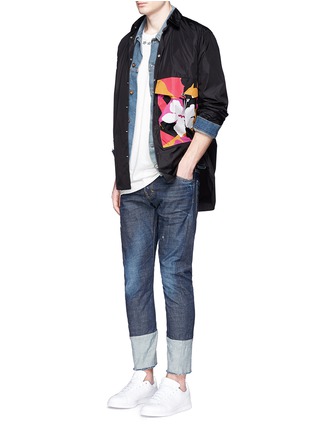 模特示范图 - 点击放大 - DSQUARED2 - 花卉口袋尼龙衬衫