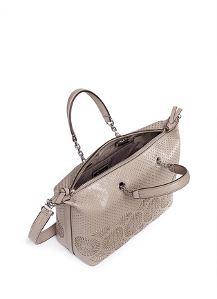 细节 - 点击放大 - TORY BURCH - ZOEY小号圆孔镂空手提包