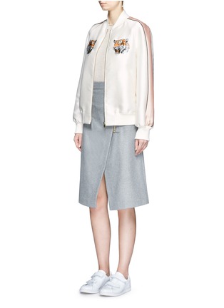 模特示范图 - 点击放大 - STELLA MCCARTNEY - 老虎头刺绣混棉棒球夹克