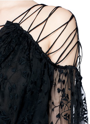 细节 - 点击放大 - ZIMMERMANN - 花卉刺绣交叉细肩带真丝连衣裙